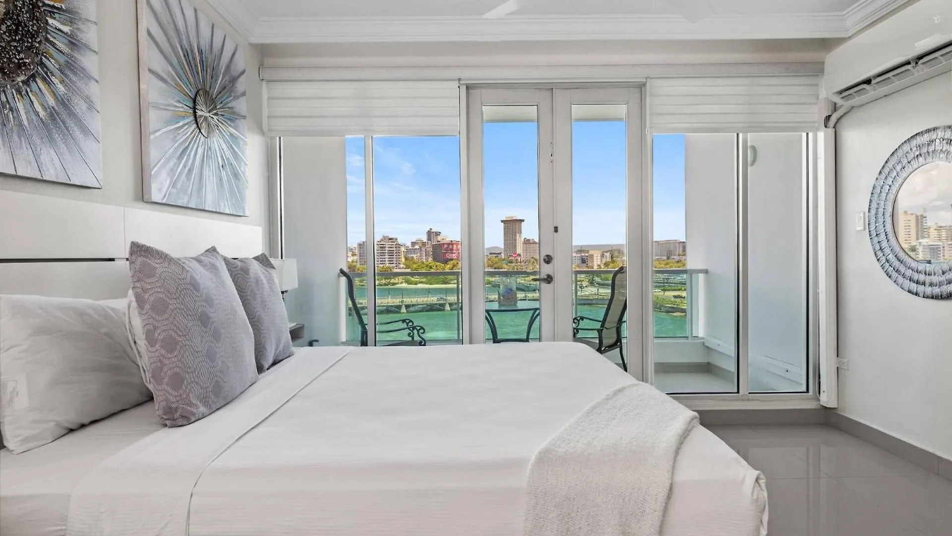 Sunrise View Studio | Balcony & Pool Access San Juan