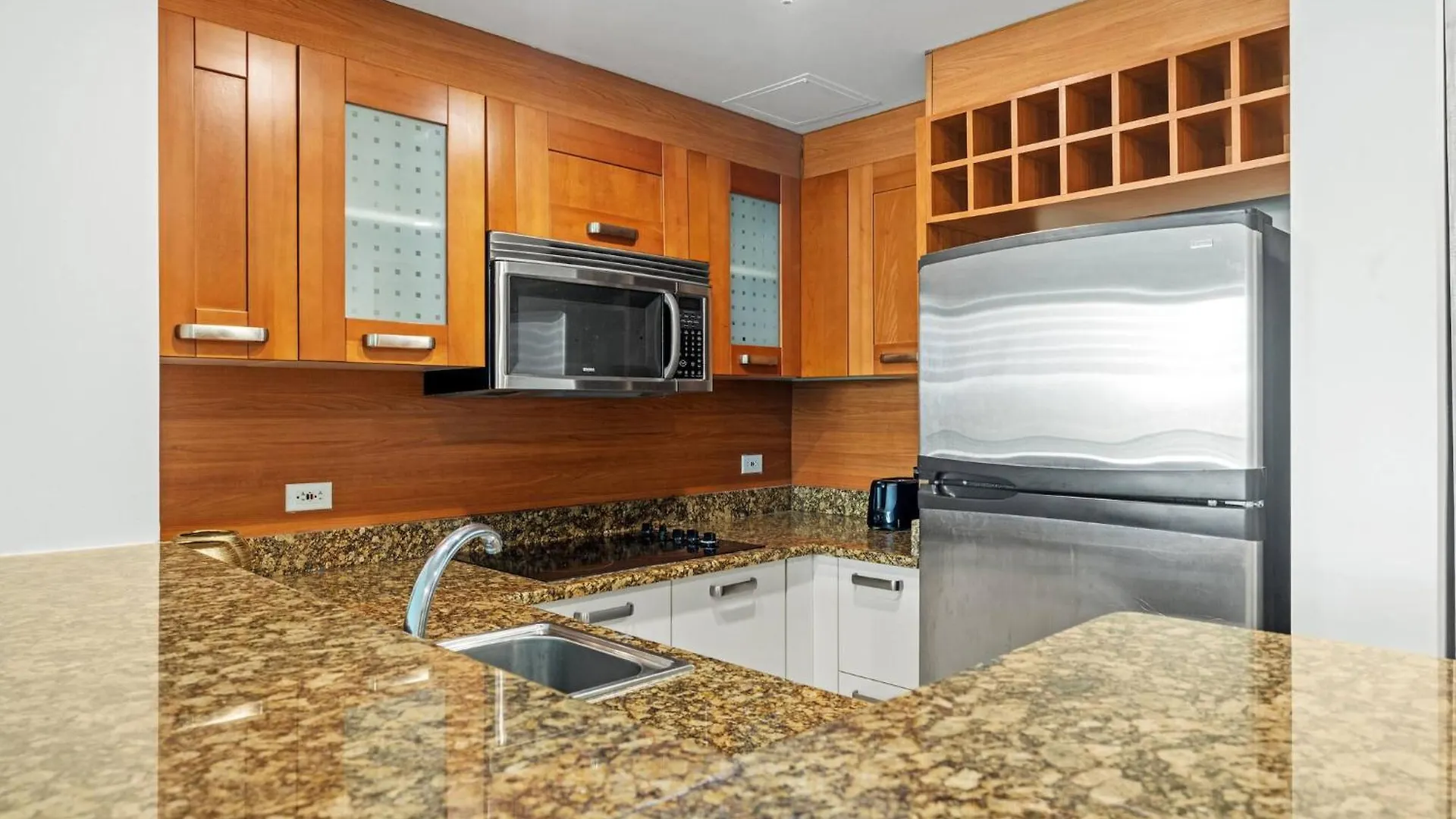 Sunrise View Studio | Balcony & Pool Access San Juan